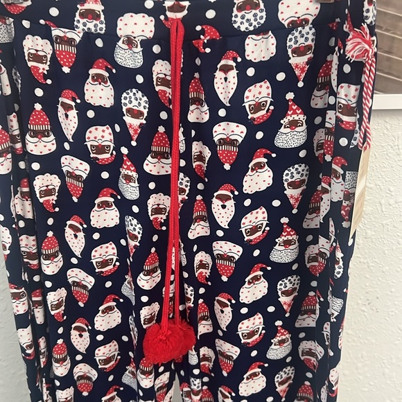 Santa Treasure Pajama Joggers NWT - Picture 3 of 5